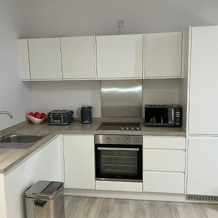 99 Guest House Істборн Екстер'єр фото